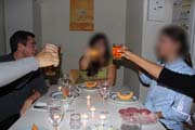 Şerefe, cheers, prost …