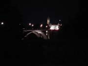 Gece Gründ'e yürüyoruz.
